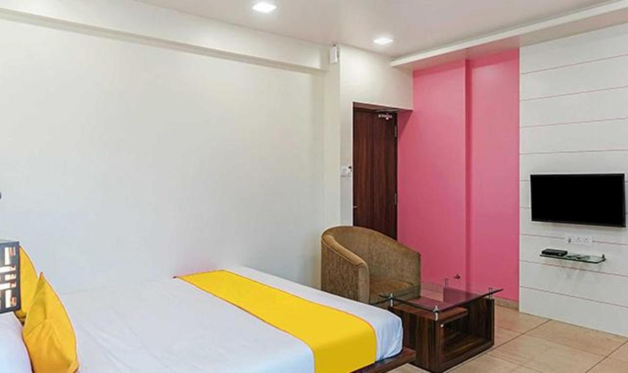 Fabhotel Karishma Palace Supe 외부 사진